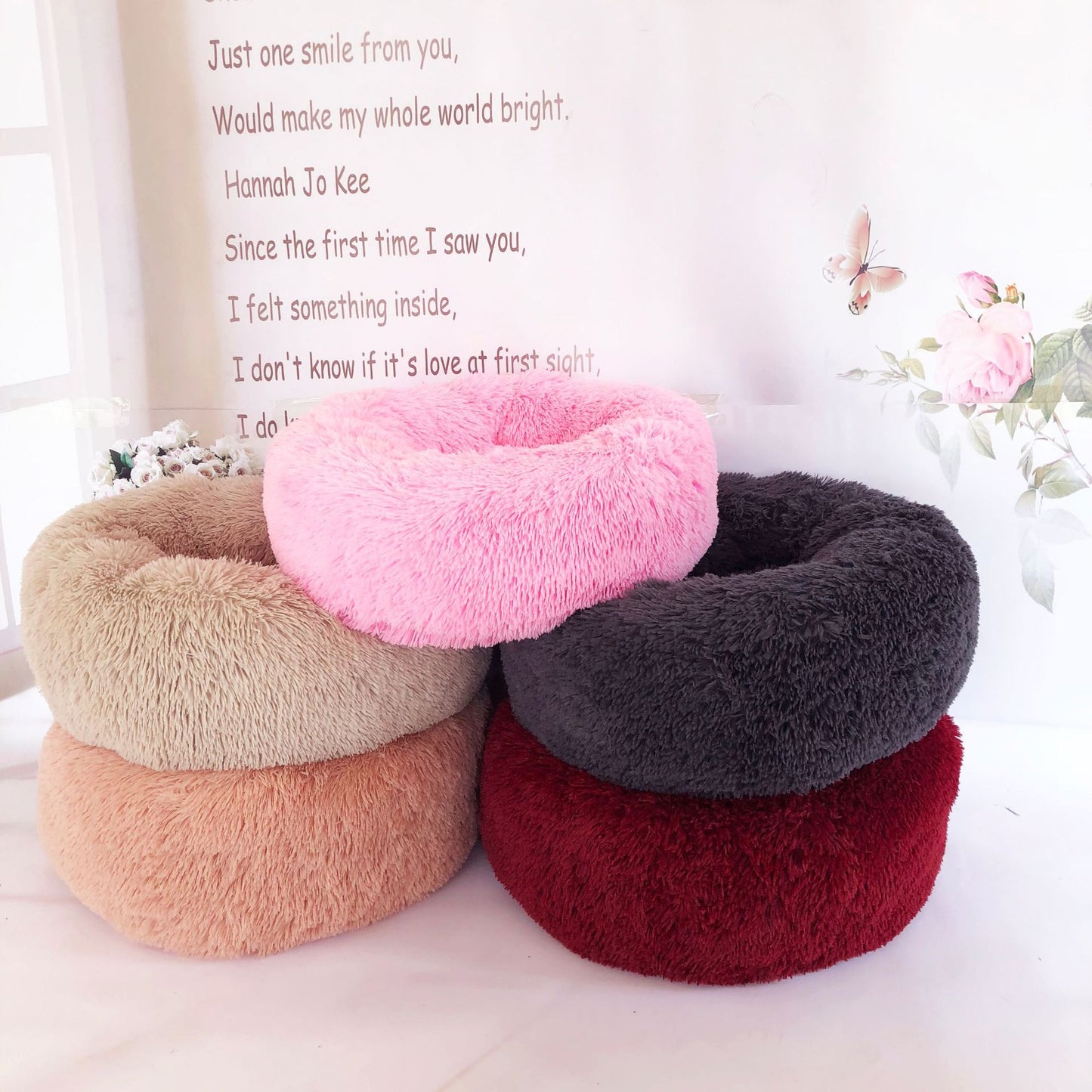 Round Plush Calming Dog & Cat Bed – Anti-Anxiety Soft Pet Nest